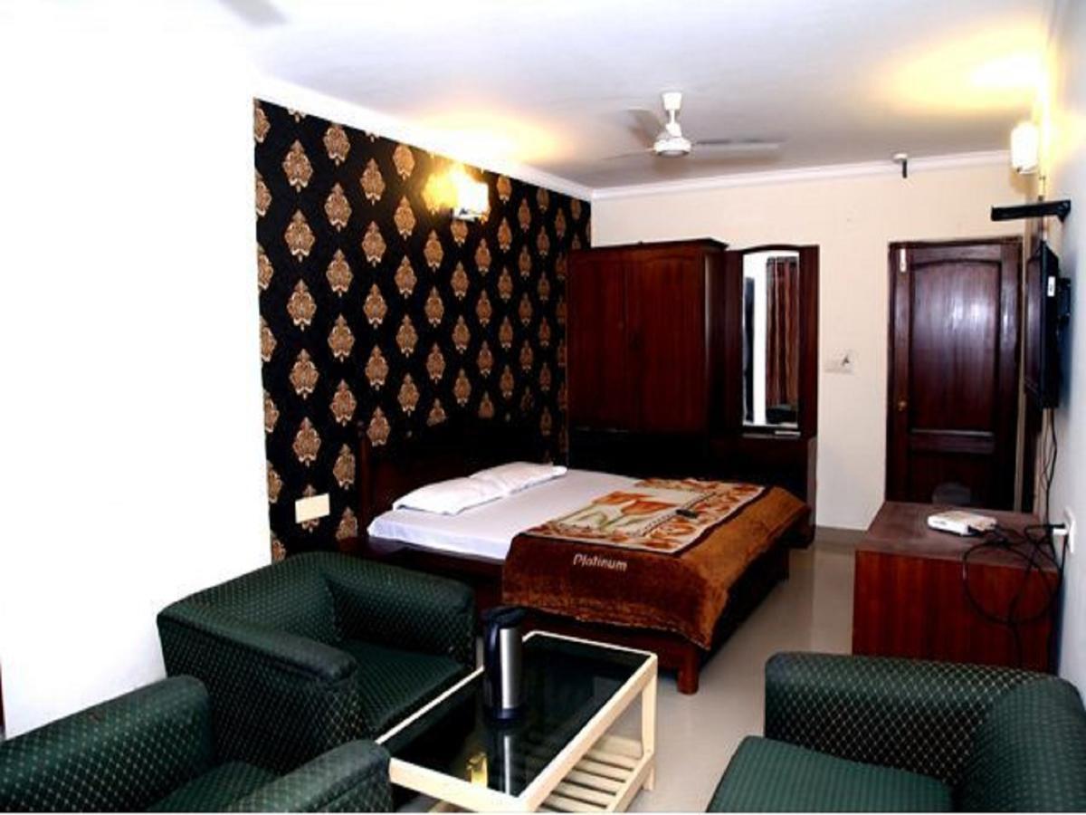 Hotel Haryana Chandīgarh 外观 照片