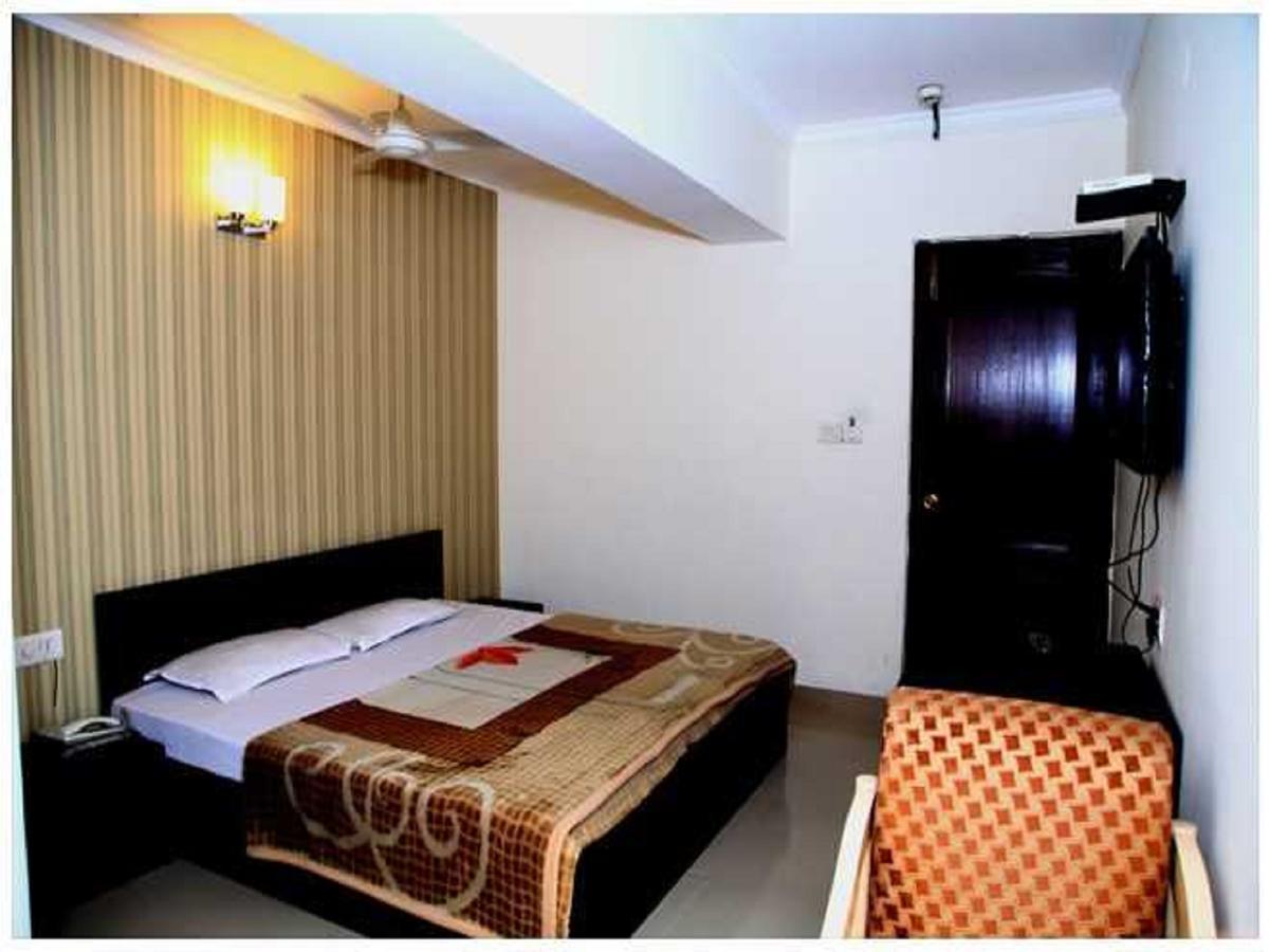 Hotel Haryana Chandīgarh 外观 照片