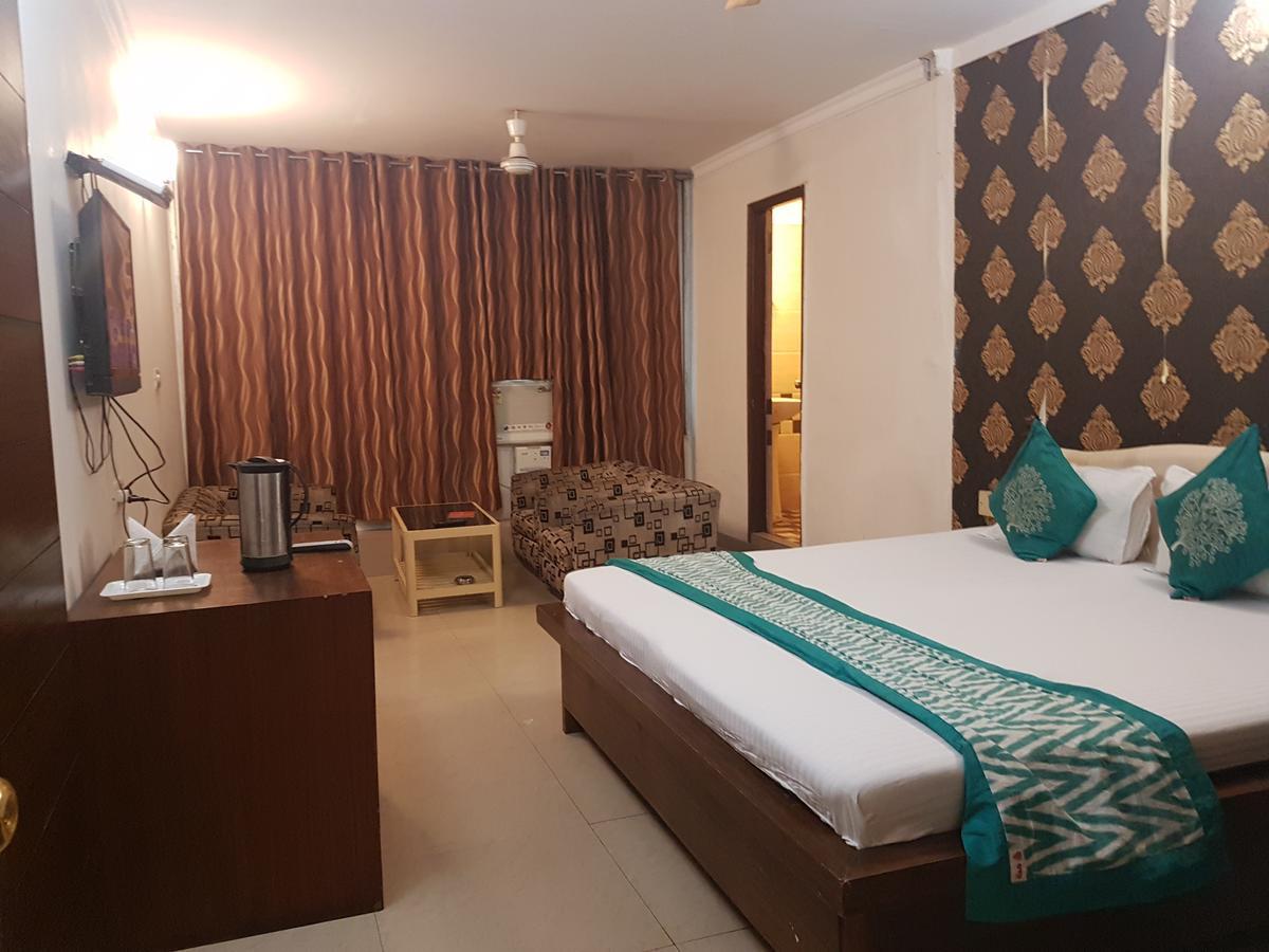 Hotel Haryana Chandīgarh 外观 照片